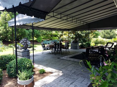 Enjoy your garden all year round under a outdoor patio shade canopy from alphamarts.com. Rounded front edge - Stationary patio canopy | Kreider's ...