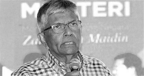 He is also the former chief editor of utusan melayu, the most popular malay language newspaper in malaysia. Zainuddin Maidin meninggal dunia | Harian Metro