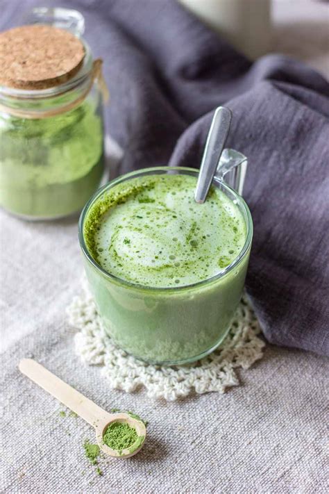 This matcha latte recipe is the perfect way to bring matcha green tea into your morning routine, and so easy to make as well. Matcha Green Tea Latte - Antioxidant-rich drink perfect ...