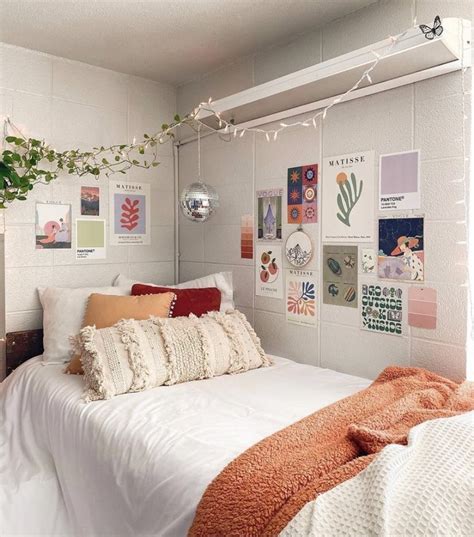 Dream Dorm Room Cozy Dorm Room Dorm Room Walls Dorm Bedroom