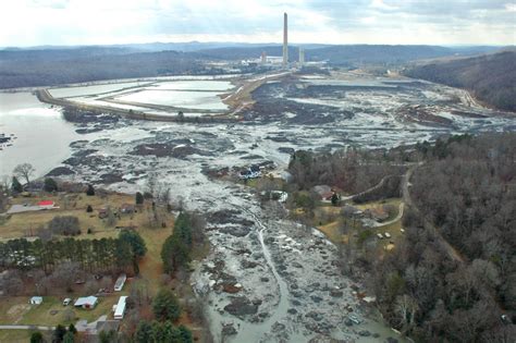 A Coal Ash Spill Made These Workers Sick Now Theyre Fighting For