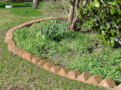 20 Bricks As Garden Edging