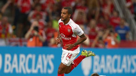 Theo Walcott Is Relaxed About Contract Talks At Arsenal Football News