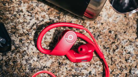 Powerbeats Vs Powerbeats Pro Which Beats Buds Are Best Reviewed