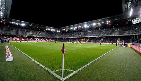 Neben zahlreichen spielereinkäufen und anderen serviceleistungen, musste ein neues stadion gebaut werden da es bis zur em im eigenen. Bundesliga: Red Bull Salzburg wird Stadion verkleinern