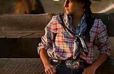 rodeo cowgirls vaqueras suburbanmen wilde