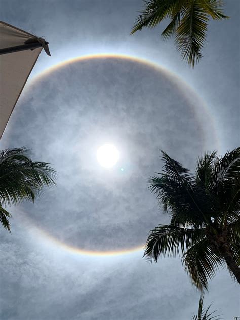 Rare Rainbow Ring around the Sun : Damnthatsinteresting