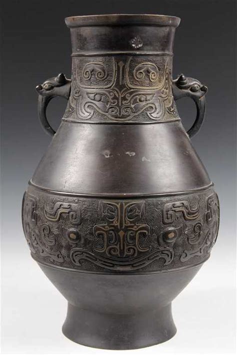 Chinese Bronze Vase Late Ming Bronze Vase Cast In Han