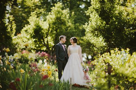 High Sierra Iris And Wedding Gardens High Sierra Iris And Wedding Gardens