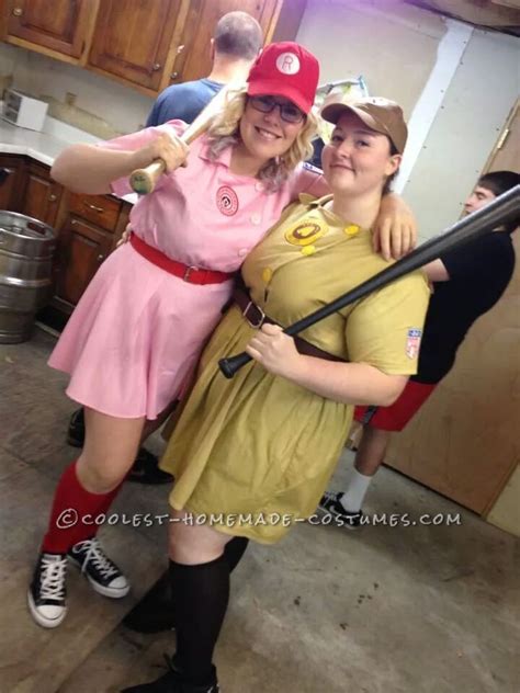 Racine Belles Baseball Couple Costumes A League Of Their Own