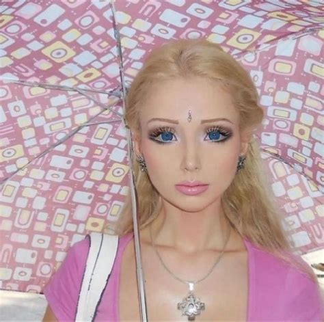 Pin By Neoncunt On Fem 2000s Makeup Looks Barbie Makeup Real Barbie