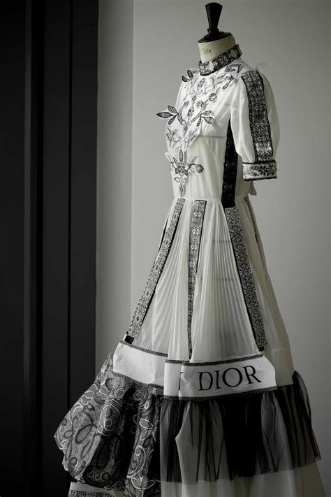 News And Events News And Savoir Faire Dior Gaya Busana Model