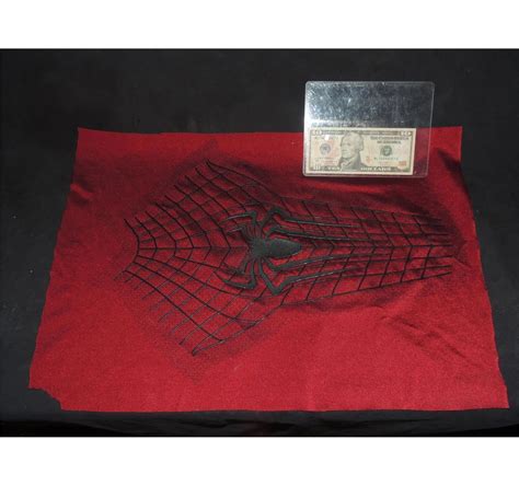 Spider Man The Amazing 2 Suit Chest With Spider And Webbing 4