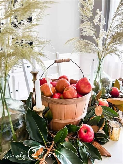 7 Simple Ideas For Creating A Beautiful Autumn Harvest Tablescape
