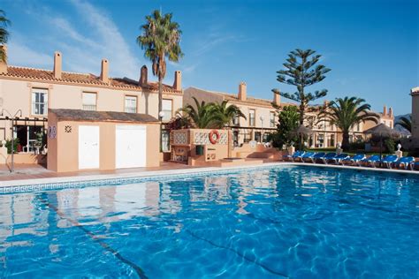 Our one bedroom apartments at fuengirola apartments hotel sixth floor with a view of the castle. Club La Costa World Apartments, Fuengirola | Glencor Golf
