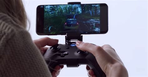 Microsoft Details How Xcloud Will Let You Play Xbox Games On An Android