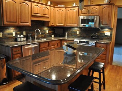 See more ideas about uba tuba granite, kitchen remodel, kitchen design. b12991b85bd5d67e7f575396dac06230.jpg (640×480) | Kitchen ...