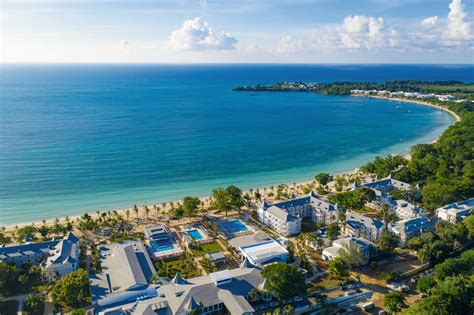 Riu Hotels And Resorts Fête Ses 20 Ans En Jamaïque Montrealtv