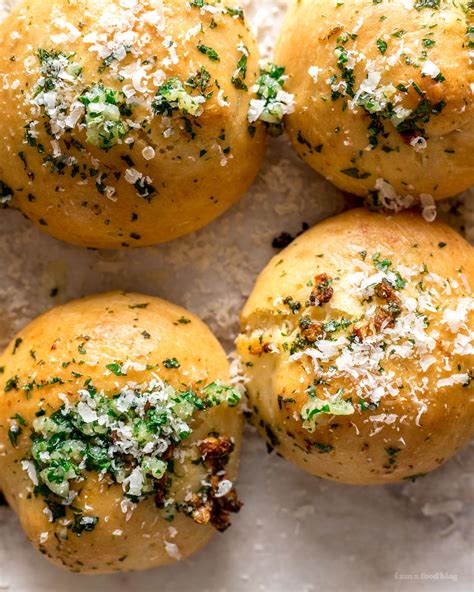 Garlic Parmesan Knots Recipe · I Am A Food Blog I Am A
