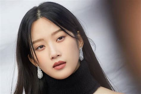 Moon Ga Young Receives Sweet Present From This Actor Kdramastars