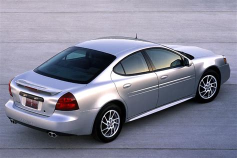 A 200 hp model and a 255 hp version. 2004 Pontiac Grand Prix Specs, Price, MPG & Reviews | Cars.com