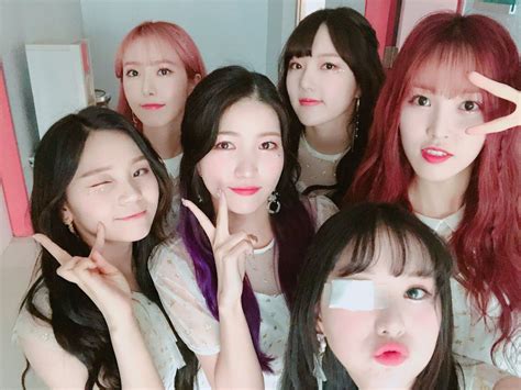 Nayeon Bias Wrecker Extended Play Korean Group Korean Girl Groups