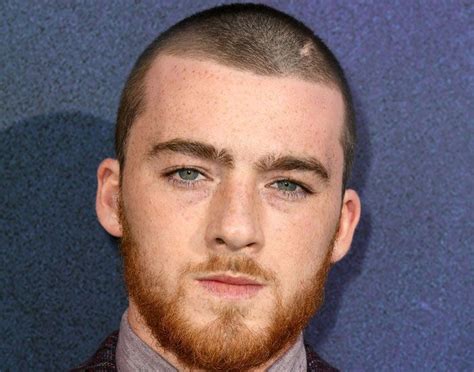 How to section your hair for an undercut on the side or back. Pin on Best Hairstyles For Men