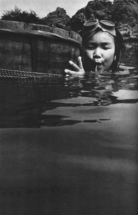 Kusukazu URAGUCHI "Shima no Ama" 1981 Photobook Ama Diver Women of