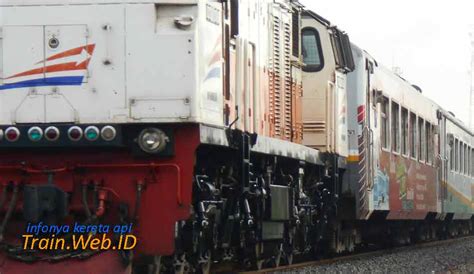 Yuk, kita lihat jadwal tiket kereta api supaya enggak kehabisan tiket mudik! Jadwal Kereta Senja Utama Jakarta Solo - Resepi JJ