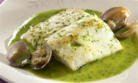Merluza en salsa verde: historia, ingredientes, preparación y más