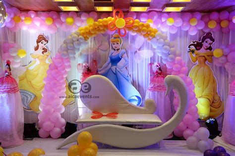 Wall decoration for birthday party in india. aicaevents: Barbie theme decorations by AICA events