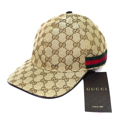 Ranveer singh is not one to shy away from fashion, no matter how bizarre and in his latest post the bajirao mastani actor can be seen channeling major jared leto and gucci head, alessandro michele. GUCCI CAP 200035/FFKPG/9791