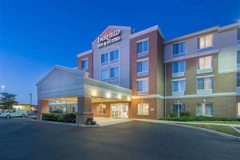 Fairfield Inn And Suites By Marriott Dover Dover Delaware Us