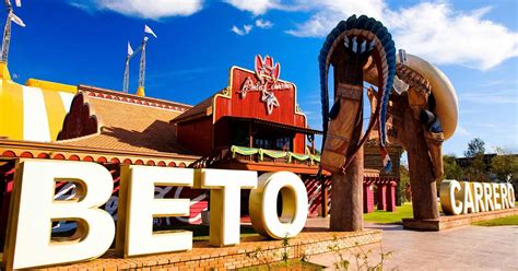 Zoo beto carrero world é exemplo em santa catarina. Pacotes para Penha, destino do Beto Carrero World, com ...