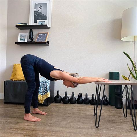 The 9 Best Yoga Exercises For People With Desk Jobs Guide Chattersource