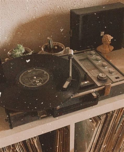 Aesthetic~vintage~retro In 2020 Retro Record Player Vintage Record