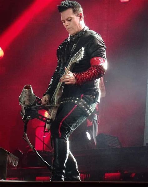Pin By Erica Kimber On Richard Z Kruspe On Stage And Backstage Rammstein German Boys