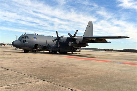 Afsoc General Returns To Thank Robins Maintainers Provides Gunship Tour