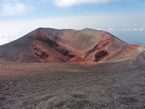 Its base has a circumference of about. Walking on Mount Etna, from the top of the craters, to the depth of the caves - Ecobnb