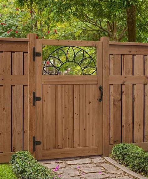 Watch this video to find out how to apply stain to a fence. 15 Most Gorgeous & Affordable Backyard's Cedar Fencing Ideas