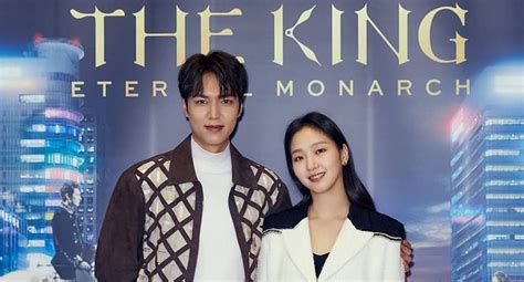 Kim go eun attended the press conference for her new tvn drama, 'goblin,' on november 22, where she talked about her drama partner, gong yoo, as well as a�romantic partner in real life, shin ha kyun. Are Lee Min-ho and Kim Go-eun dating? Everything we know ...