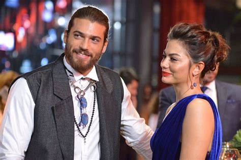 Wymarzona miłość Can Yaman u boku byłej miss Włoch Demet Özdemir w