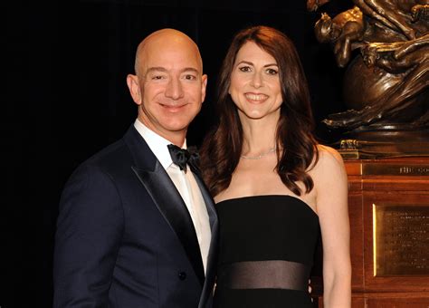 Mackenzie Scott Jeff Bezos Wife Mackenzie Bezos Donates 17 Billion To Racial Equality