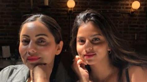 Suhana Khan Mom Gauri Khan Look Like Sisters In Latest New York Photo See Pic Inside