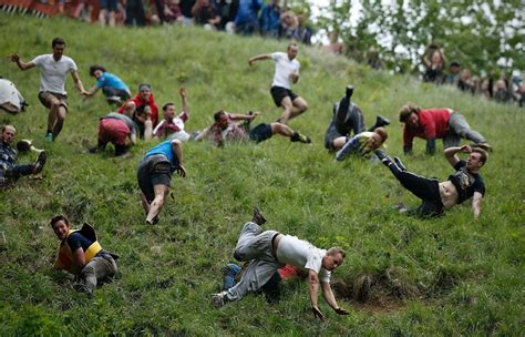Coopers Hill Cheese Rolling And Wake Festival Lets Teach Europe