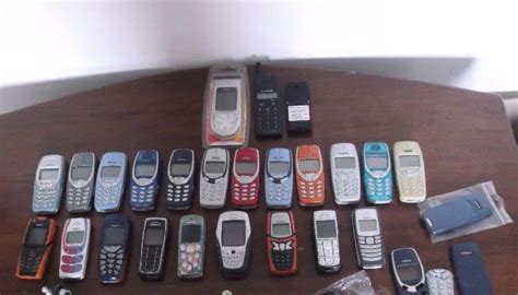 8 telefoni da collezione questi cellulari valgono oltre 1000 euro ciascuno tecnoandroid