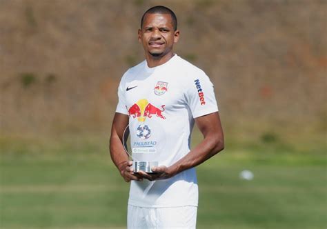 Prêté la saison dernière au club auriverde de bragantino, il a été transféré définitivement pour un. As Apostas: Cartola FC 2020, Rodada 2 | Cartola FC Mix ...