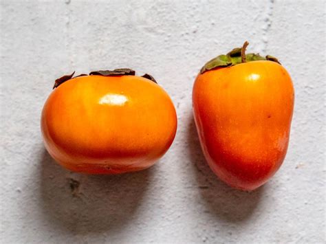 All About Persimmons And Persimmon Varieties