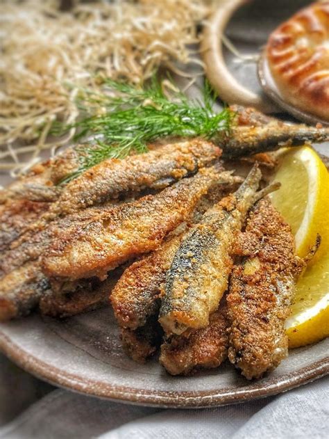 Tepung bumbu, gorengan, memasak, resep, tepung. Resep Ikan Pindang Goreng Bumbu Bawang Ketumbar Balut Tepung - Lifestyle Fimela.com