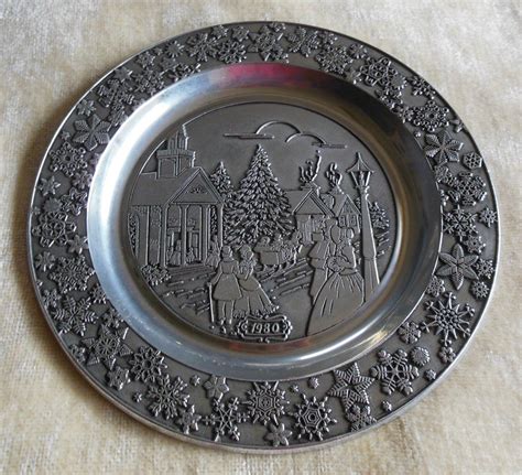 Vintage Wilton Columbia Usa Holiday Collectible Pewter Plate 1980 Pewter